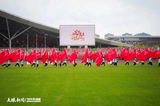 晴希從小就學習柔道，本來應該是要繼承父親的道場，但他覺得本身一點天賦也沒有，也不像他那所向無敵的姊姊，因為一次不测晴希受了傷，並離開了道場。就在此時，他的童年老友一馬和他說：「我們一路挑戰好玩的事吧！」於是，他們成立了一個史无前例的社團：男人啦啦隊！